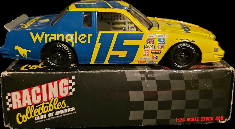 Dale Earnhardt 15 Wrangler RCCA 1:24 Scale Diecast Stock Car 1 of 10,000 Nascar